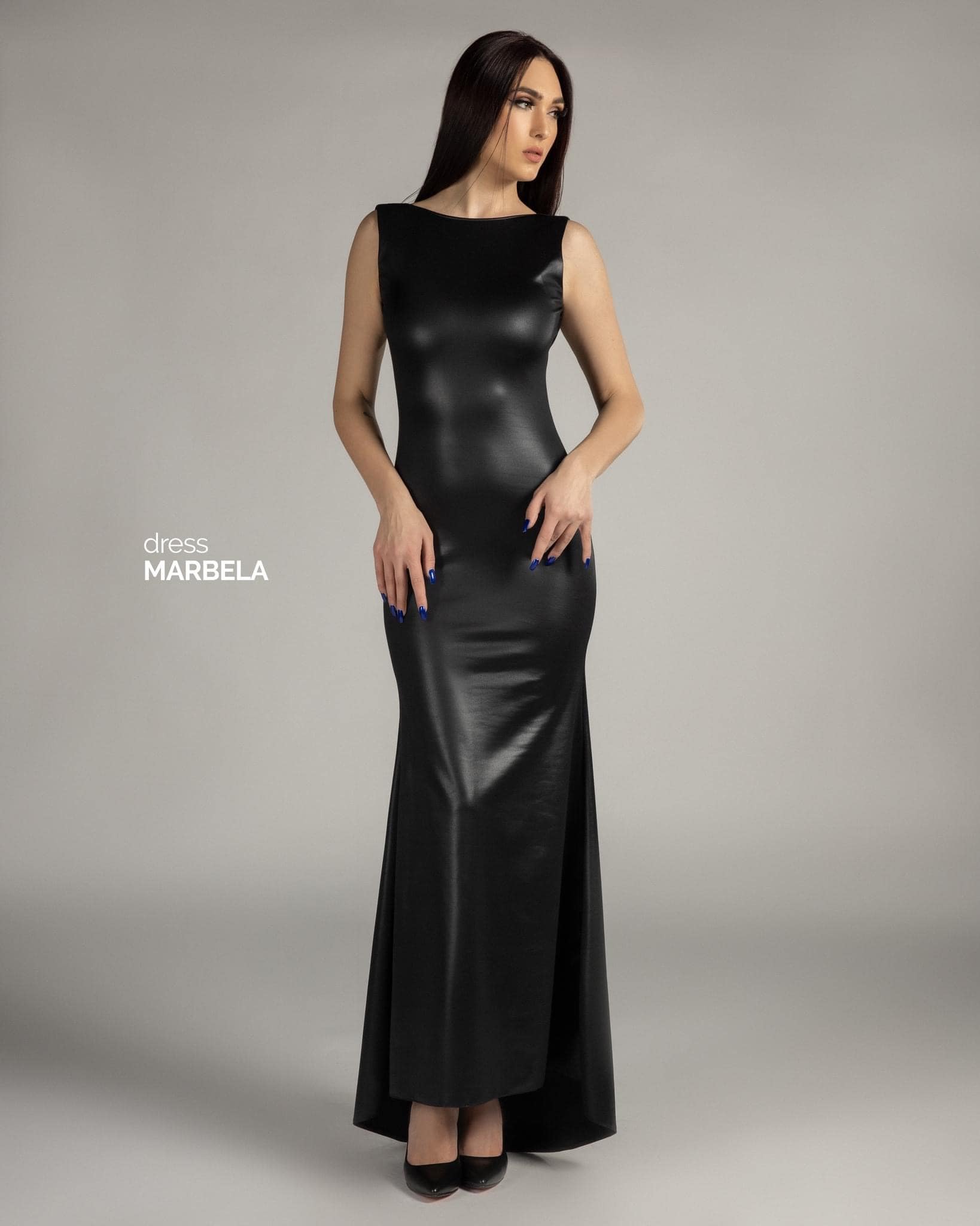 Елегантен долг фустан Марбела во црна боја